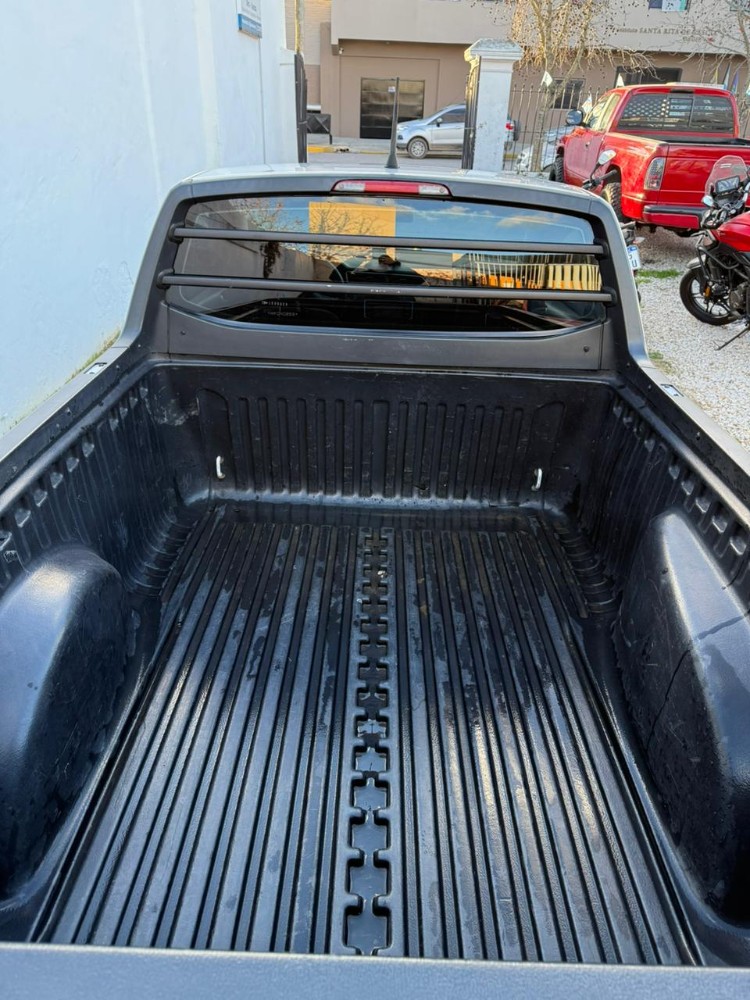 Volkswagen Saveiro — foto 7